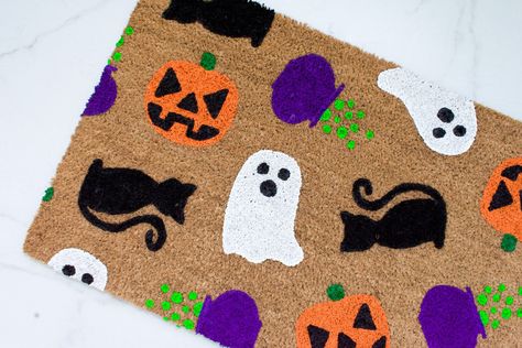 B: Halloween Doormat