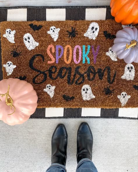 B: Halloween Doormat